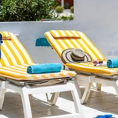 95 Great Location In Americas, Sea Front! Апартаменты *